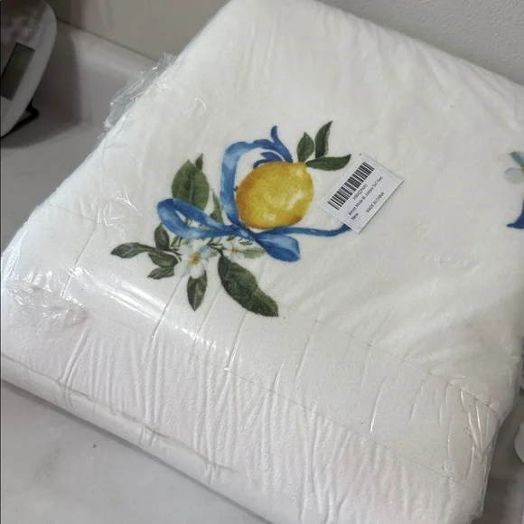 Lemon Area Rug - Picture 4 of 4